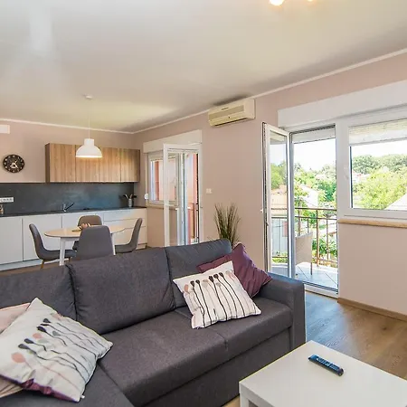 Apartman Lili